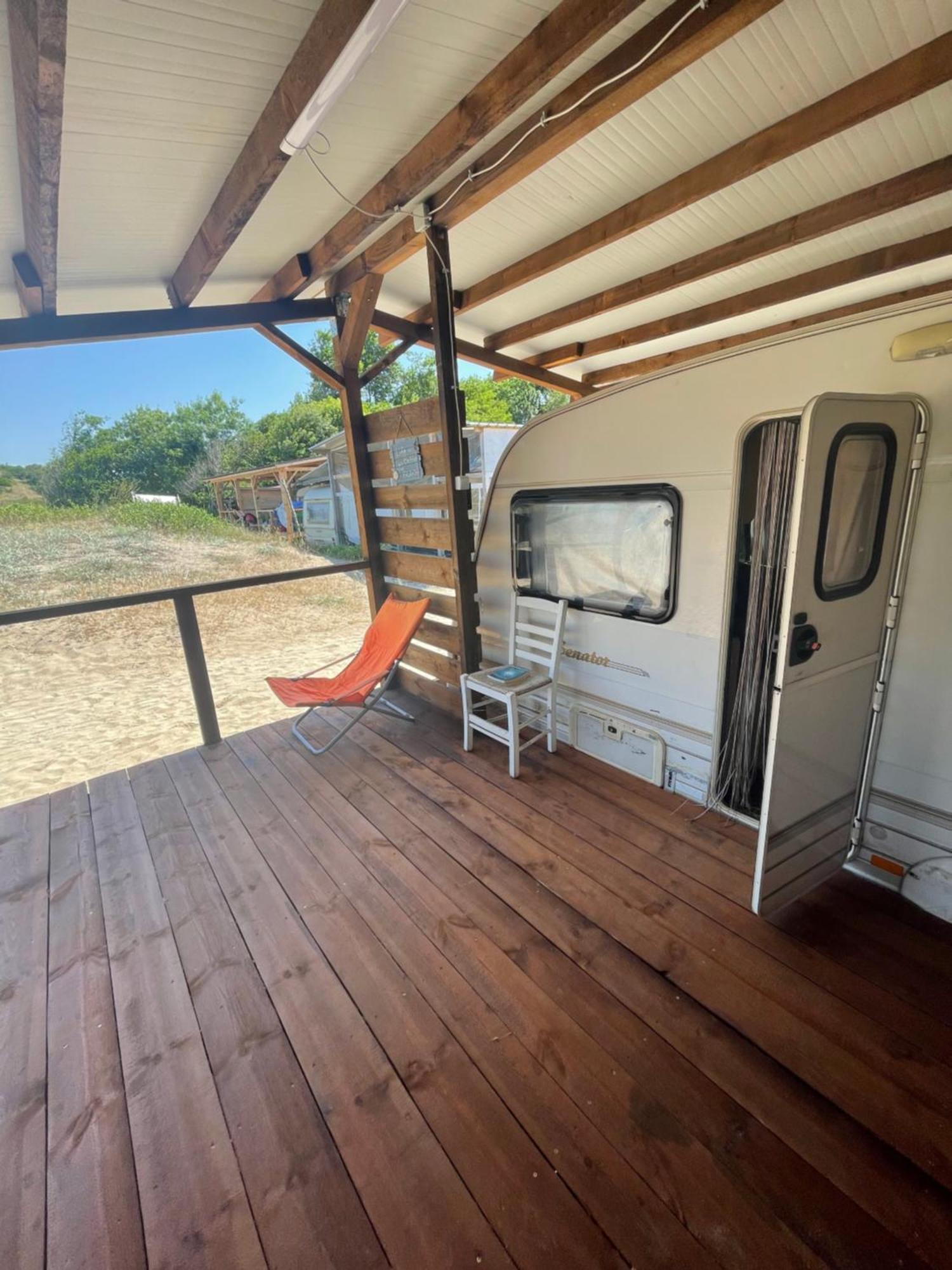 Sea Caravan On The Beach Kiten  Esterno foto
