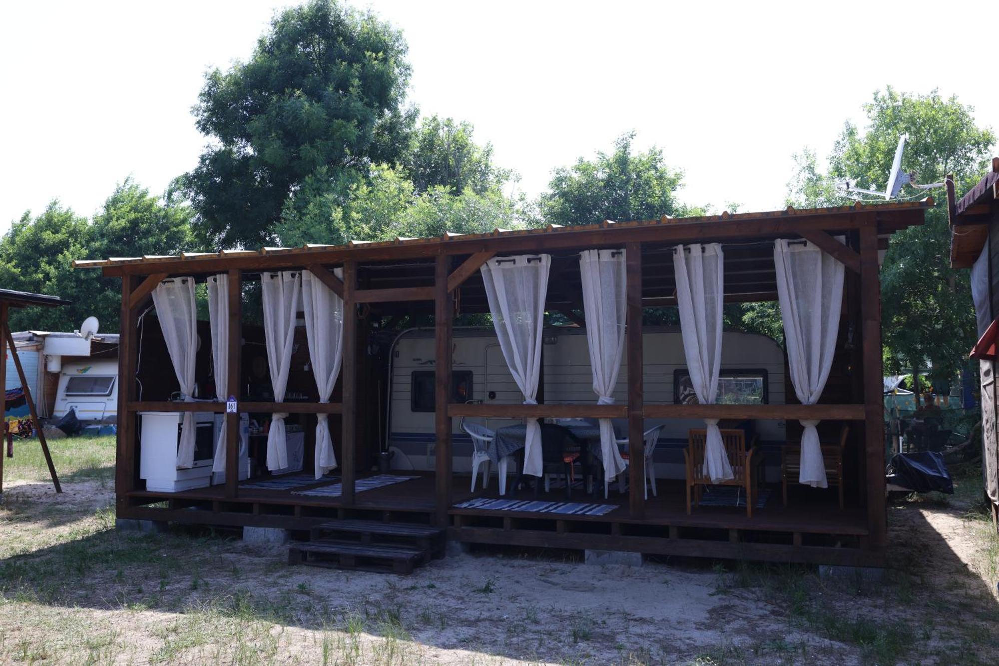 Sea Caravan On The Beach Kiten  Esterno foto